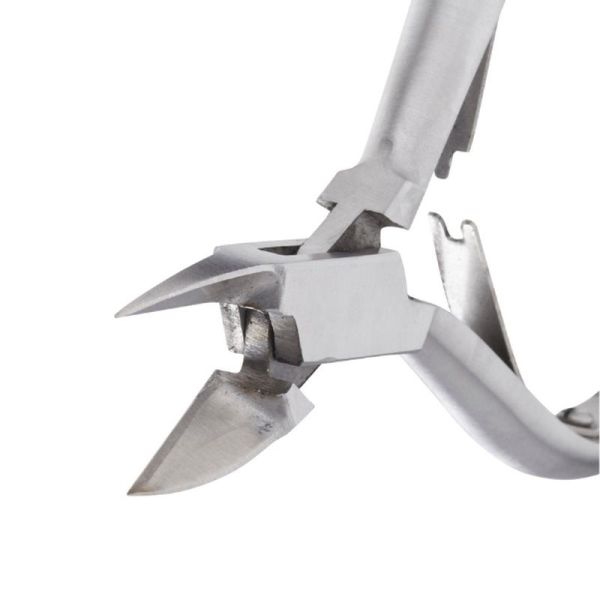 Accessoires manucure pince à ongles incarnés
