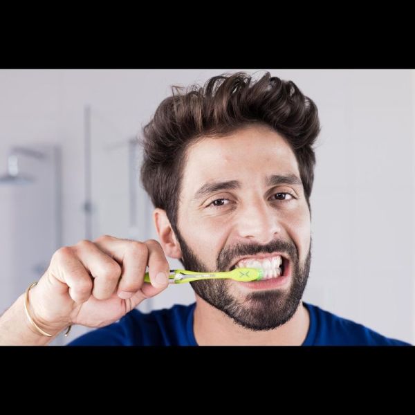Antiplaque - brosse à dents