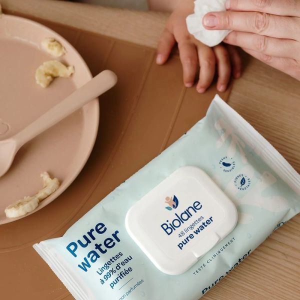 Lingettes bébé Nettoyantes Corps et Siège Peaux Sensibles Pure Water - 48 lingettes
