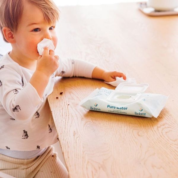 -Lingettes bébé Nettoyantes Corps et Siège Peaux Sensibles Pure Water - 48 lingettes